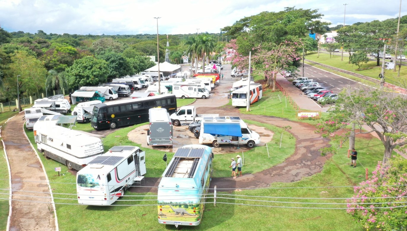 Encontro De Motorhomes E Campistas Do Pantanal De Ms Segue At