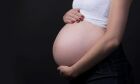 INSS informa que não usa intermediário para liberar salário-maternidade