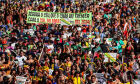 Milhares de indígenas marcham em Brasília
