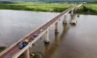 Ponte sobre Rio Paraguai passa por 2ª etapa de concretagem neste fim de semana e ficará interditada