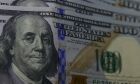 Dólar cai para R$ 5,16 à espera de dados nos Estados Unidos
