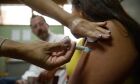 Governo aumenta público-alvo da vacinação contra HPV
