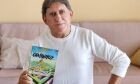 Poeta Rubenio Marcelo lança livro com apoio de faculdade da Capital