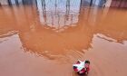 Cheia do Guaíba coloca Porto Alegre em alerta de mais inundação
