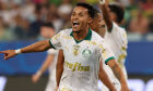 São Paulo e Palmeiras vencem fora de casa e sobem na classificação
