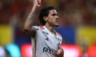 Com gol de Pedro, Flamengo vence Amazonas e avança para as oitavas