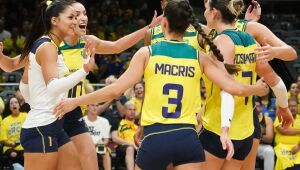Brasil derrota Canadá na estreia da Liga das Nações Feminina
