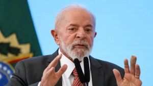 Lula critica prolongamento da greve dos docentes federais 