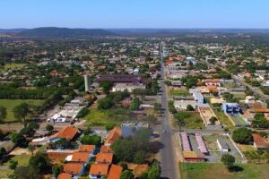 Governo investe R$ 10,5 milhões para levar asfalto a bairros de Bonito e Miranda