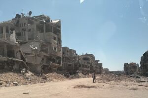 Cerca de 10 mil pessoas podem estar soterradas sob escombros em Gaza