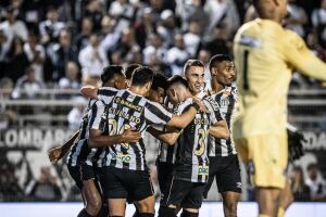 Santos vence a Ponte e reassume a liderança do campeonato