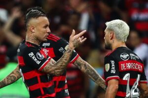 Em noite inspirada, Flamengo goleia o Bolívar por 4 a 0 no Maracanã