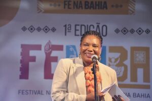 Ministra participa da abertura do 1º Festival Nacional de Artesanato na Bahia