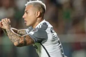 Atlético-MG empata com Fluminense com 2 gols do Vargas