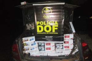 Veículo capota após fugir do DOF carregado com cigarros contrabandeados do Paraguai