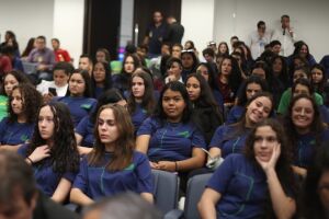 Estudantes de Anaurilândia e Ponta Porã conhecem o Poder Legislativo