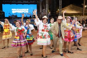 Dança e Cultura: Quadrilhas encantam o público no 22º Arraial de Santo Antônio