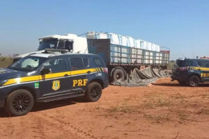 Polícia apreende caminhão boliviano com R$ 3 milhões em cocaína