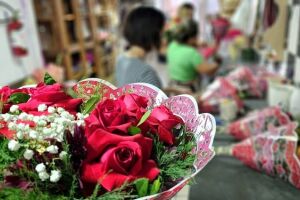 Rosas ou sushi? Confira levantamento de preços do Procon/MS para o Dia dos Namorados