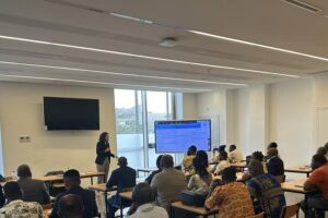 Evento em universidade angolana explora carreiras internacionais