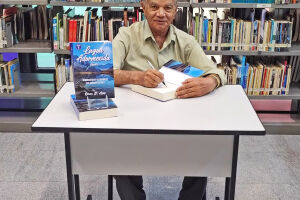 Aos 84 anos, Renan Dourado lança nesta sexta segundo volume de saga épica