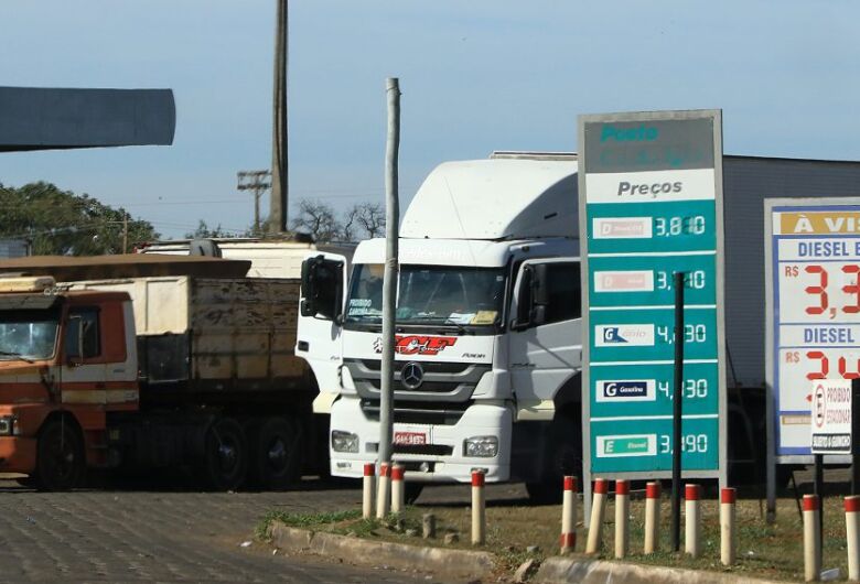 Governo do Estado deixa de arrecadar R$ 156,6 milhões de ICMS para barrar aumento no preço do diesel