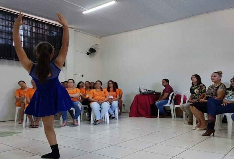 Projeto leva arte e cultura a internas de Campo Grande com foco na reinserção social