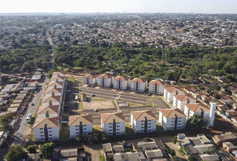 300 famílias recebem nesta quinta-feira apartamentos do Residencial Jardim Canguru, em Campo Grande