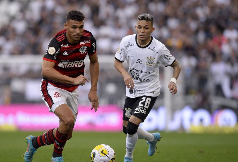 Corinthians x Flamengo abre quartas da Copa Libertadores nesta terça