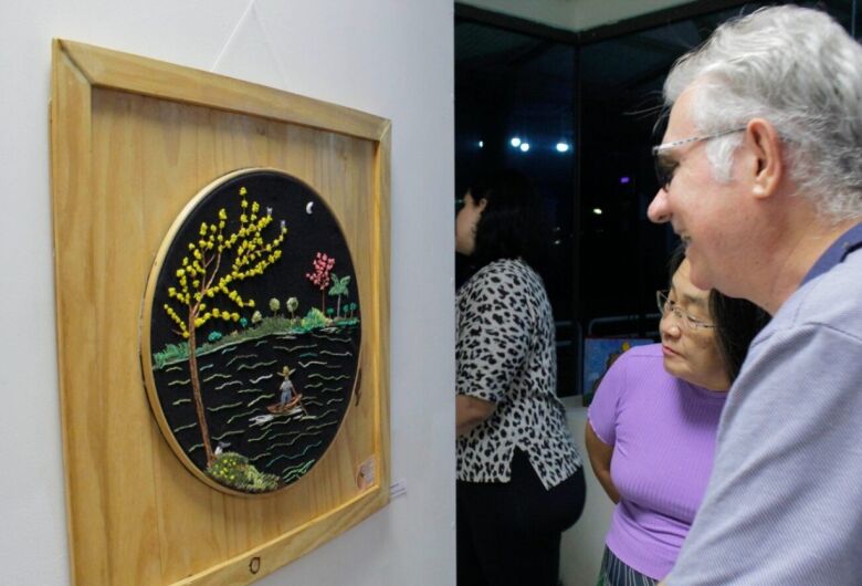 Galeria de vidro recebe exposição de contemplados no Primeiro Prêmio Ipê de Artesanato