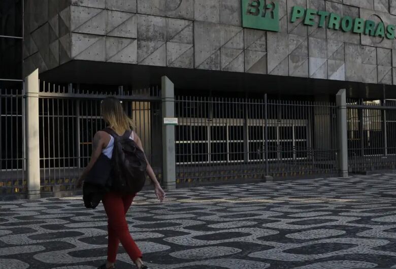 Programa Petrobras vai abrir mais de mil vagas
