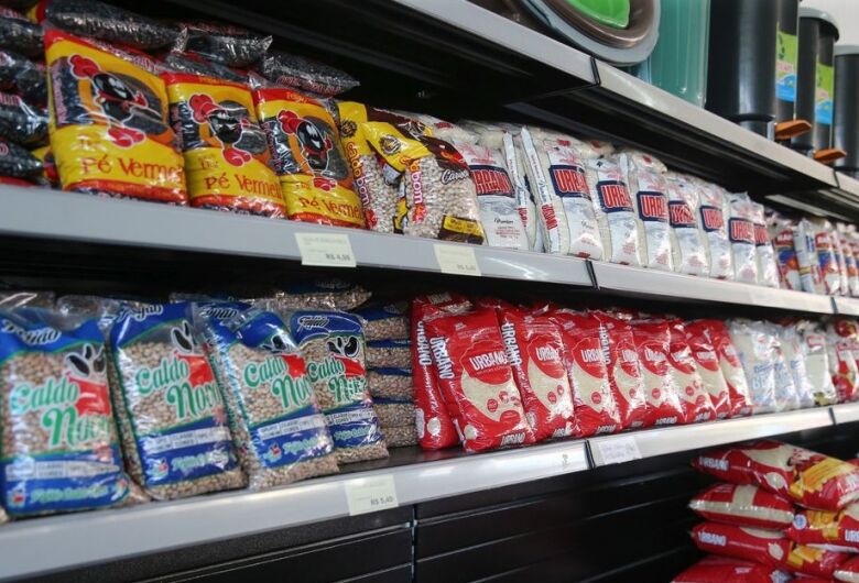 Cesta básica nacional terá 15 alimentos com imposto zerado
