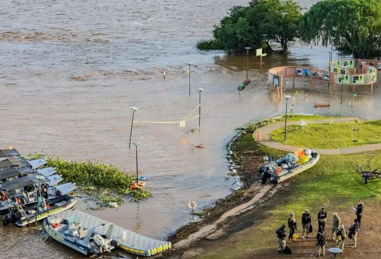 Chuvas no RS deixam 154 mortos e mais de 618 mil pessoas fora de casa
