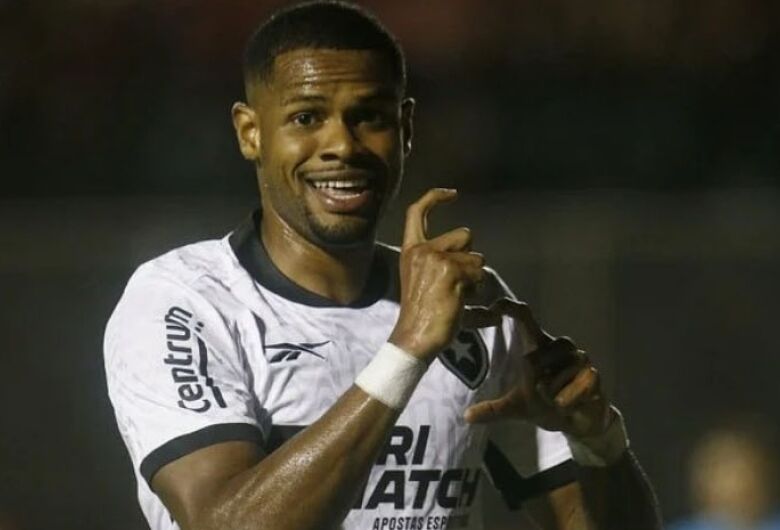 Botafogo vence Vitória de novo e confirma vaga nas oitavas de final