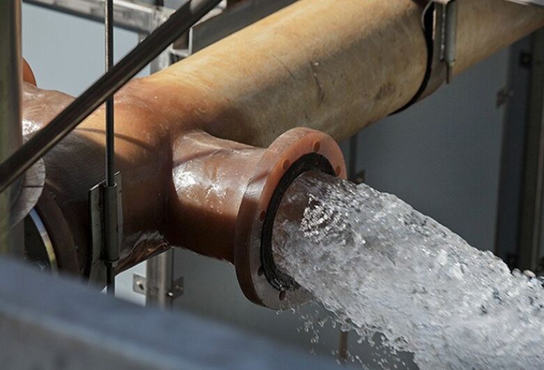 Lei garante tarifa social de água e esgoto para pessoas de baixa renda