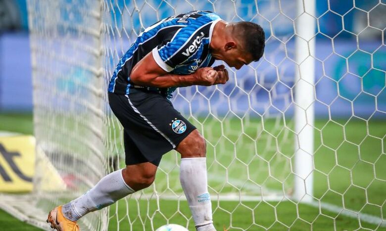 Com gol de Diego Souza, Grêmio bate São Paulo - Crédito: © Lucas Uebel/Grêmio FBPA/Direitos reservados