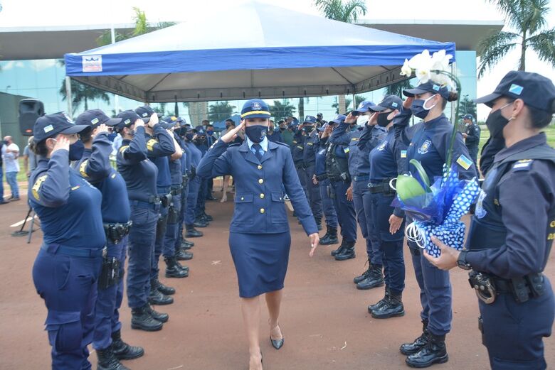 Guarda Municipal de Dourados oficializa 1ª mulher no comando - Crédito: Leandro Silva