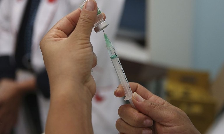 Ministério da Saúde assina contrato por 10 milhões de doses da vacina Sputnik V - Crédito: Agência Brasil