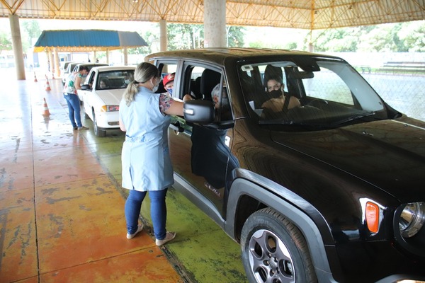 Vacinação continua para idosos com 68 anos ou mais - 