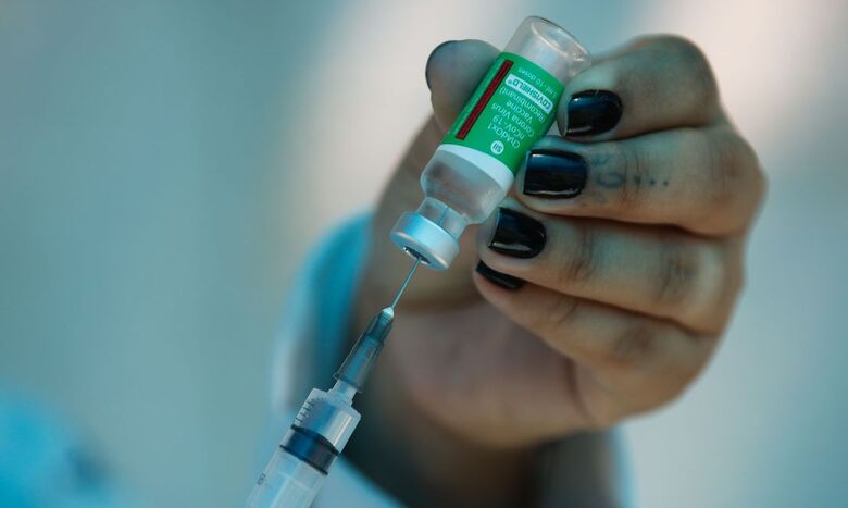 Anvisa atualiza bula da vacina de Oxford/Astrazeneca - Crédito: Tânia Rêgo/Agência Brasil