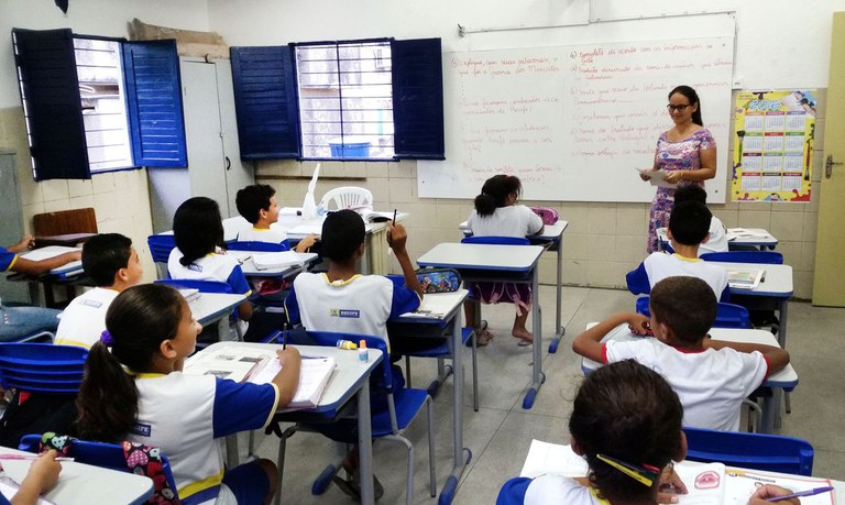Um dos eixos do programa prevê apoio técnico e financeiro às escolas para fortalecimento da gestão escolar - Crédito: Sumaia Vilela/Agência Brasil