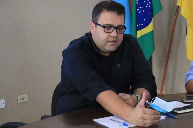 Alan Guedes deixa de pagar multa de campanha eleitoral e é condenado a R$ 10 mil - 