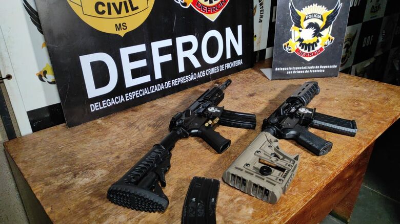 Defron apreende dois fuzis calibre 5.56 e prende homem na fronteira - Crédito: Divulgação
