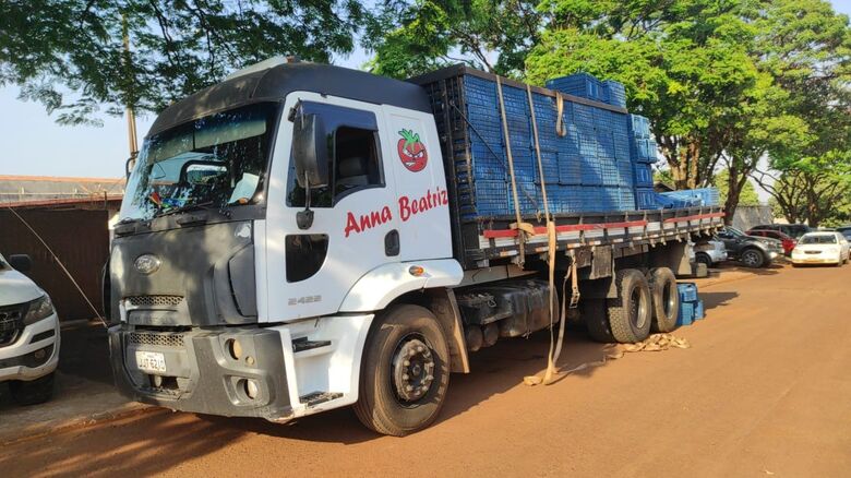 Caminhão com mais de 900 kg de maconha é apreendido pelo DOF em Dourados - Crédito: Cido Costa