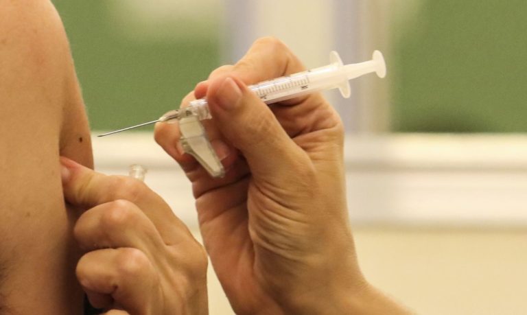 Vacinação contra a Covid-19 continua no CCI e nas unidades do Parque das Nações, Parque do Lago II e Maracanã - Crédito: Assecom