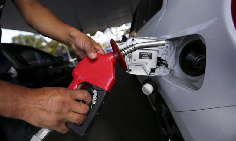 Litro da gasolina chega a quase R$ 7 em alguns postos de Dourados - Crédito: Agência Brasil
