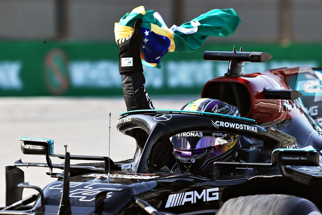Hamilton vence GP de São Paulo em fim de semana impressionante na F1 - Crédito: Buda Mendes/Getty Images