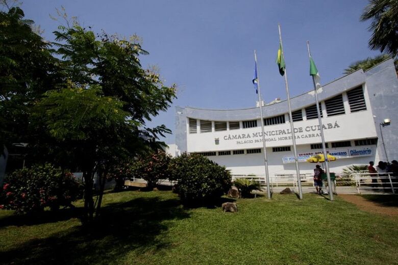 Vereadores de Cuiabá aprovam criação do Dia do Orgulho Hétero - 