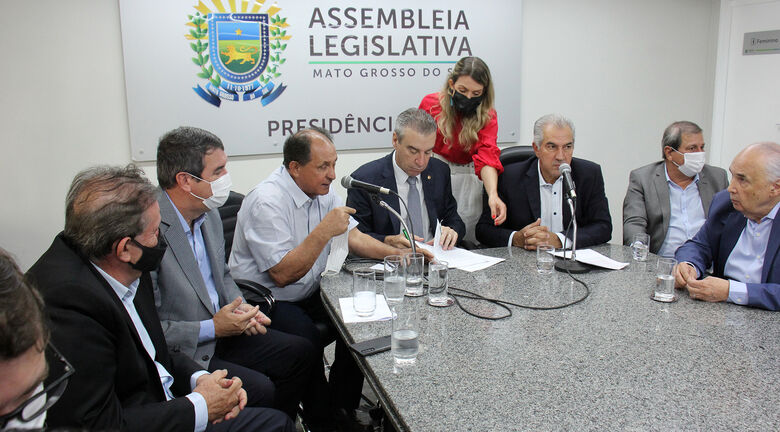 Governo atende Zé Teixeira e encaminha projeto de remissão do IPVA e taxas vencidas para motos - 