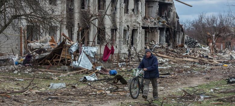 Vila de Novoselivka, perto de Chernihiv, na Ucrânia, foi fortemente bombardeada - Crédito: UNDP Ukraine/Oleksandr Ratushnia